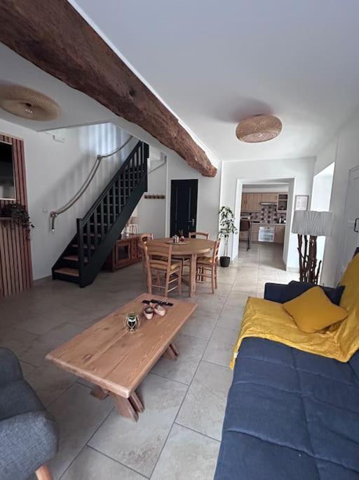 Maison Le Ptit Chez Nous & Privatif * Pontaubert